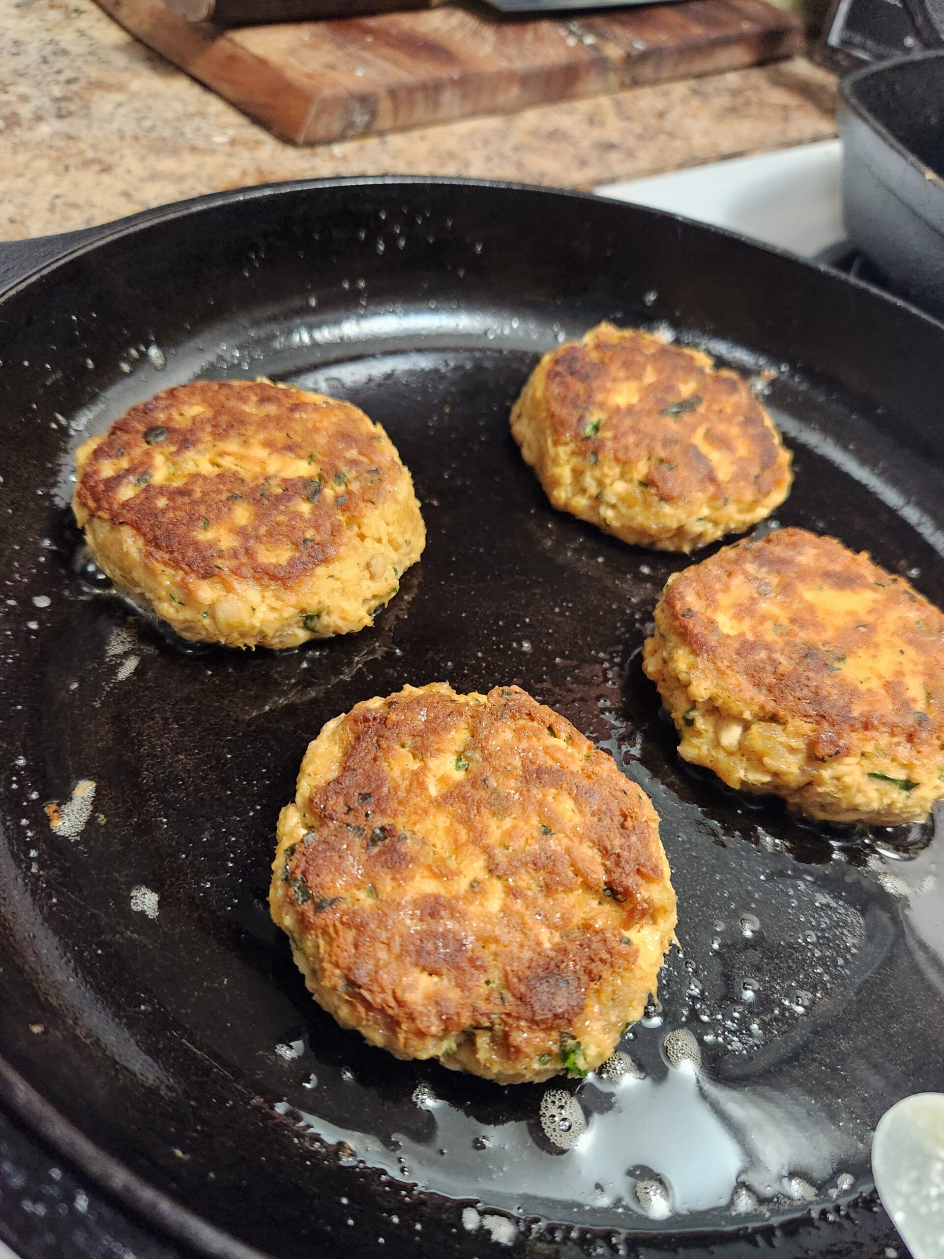 Sizzling salmon cakes